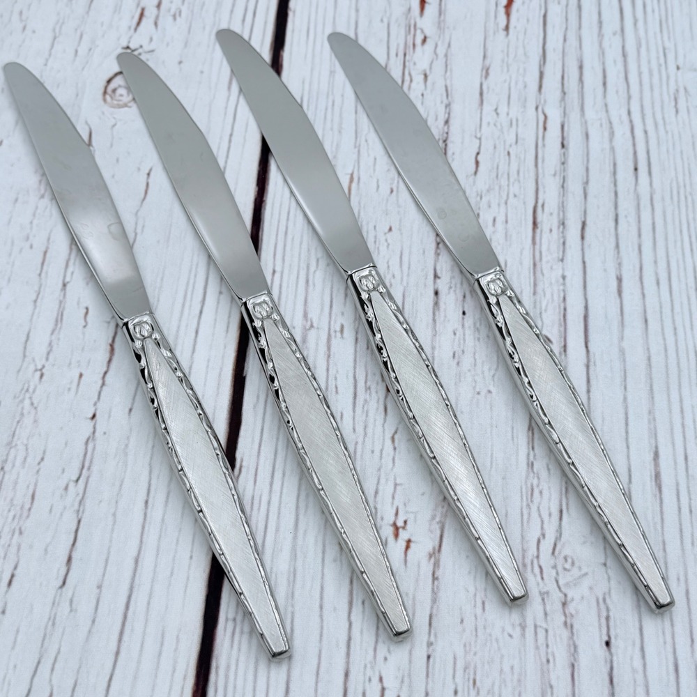Oneida‎ Venetia Stainless Steel Dinner Knives Set of 4 Vintage 1968 Flatware 9"